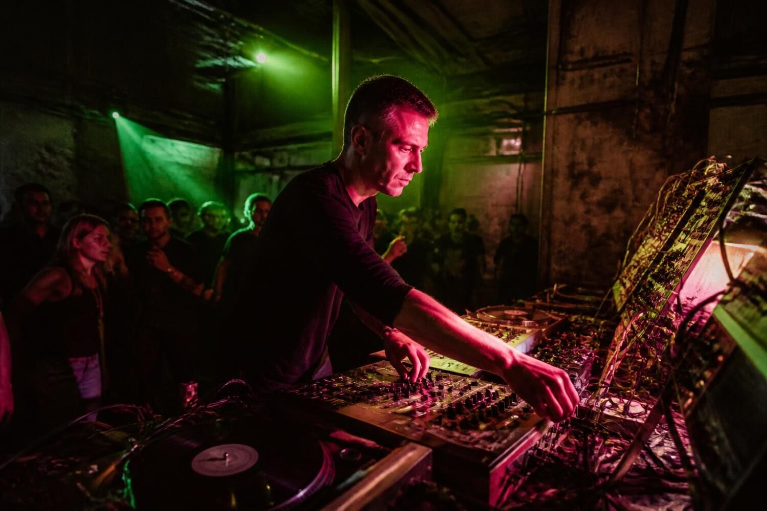 R-Zac (Spiral Tribe) : l&rsquo;acid techno dans sa forme la plus brute